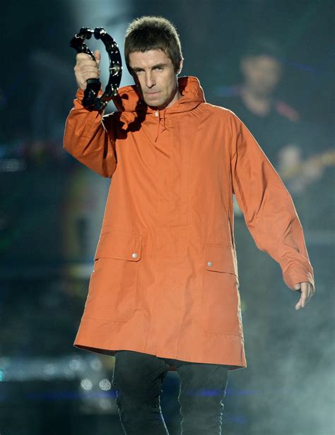 liam gallagher outfits